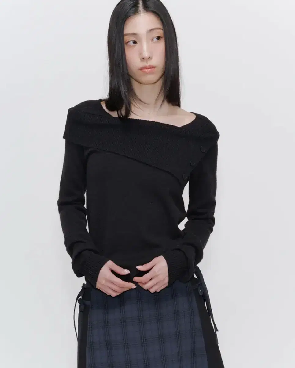 Miseki Seoul Unbalanced Flow Mini Skirt BLACK on Bunjang